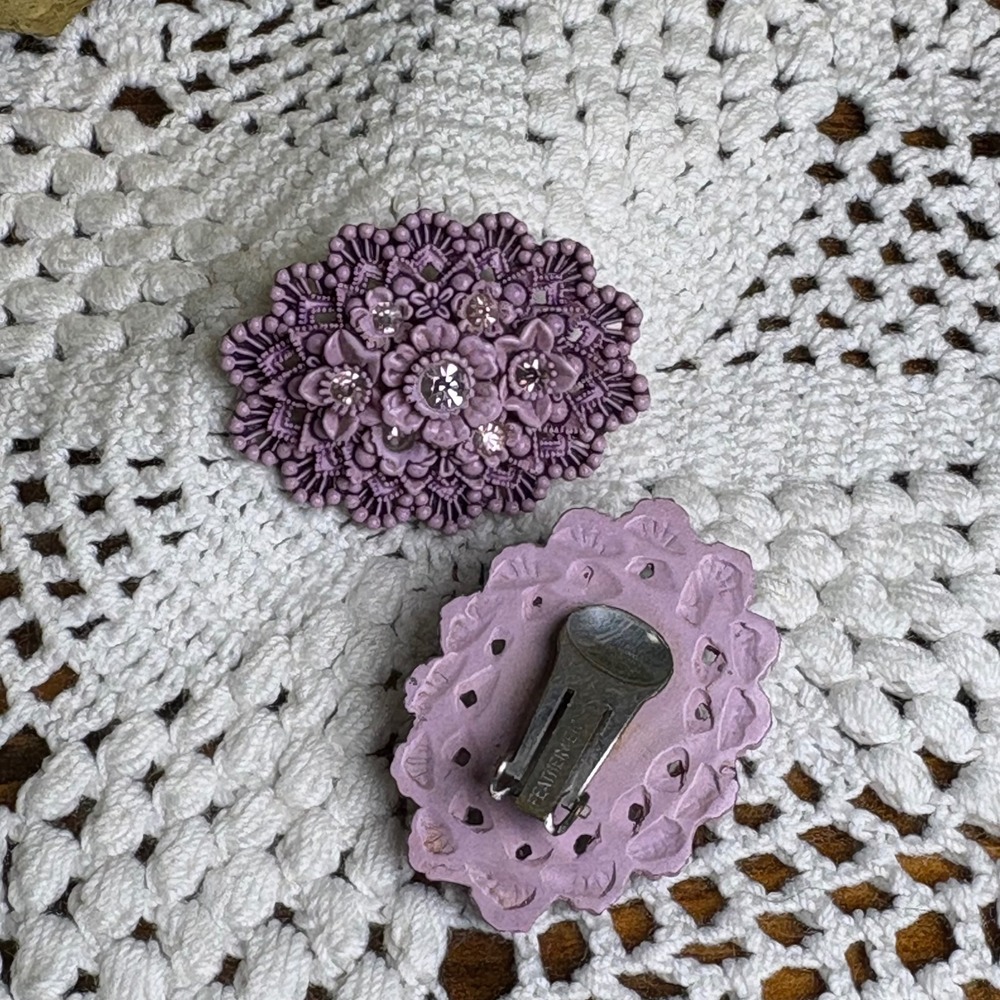 Vintage Featherweights Purple Clip On Earrings Floral Coquette